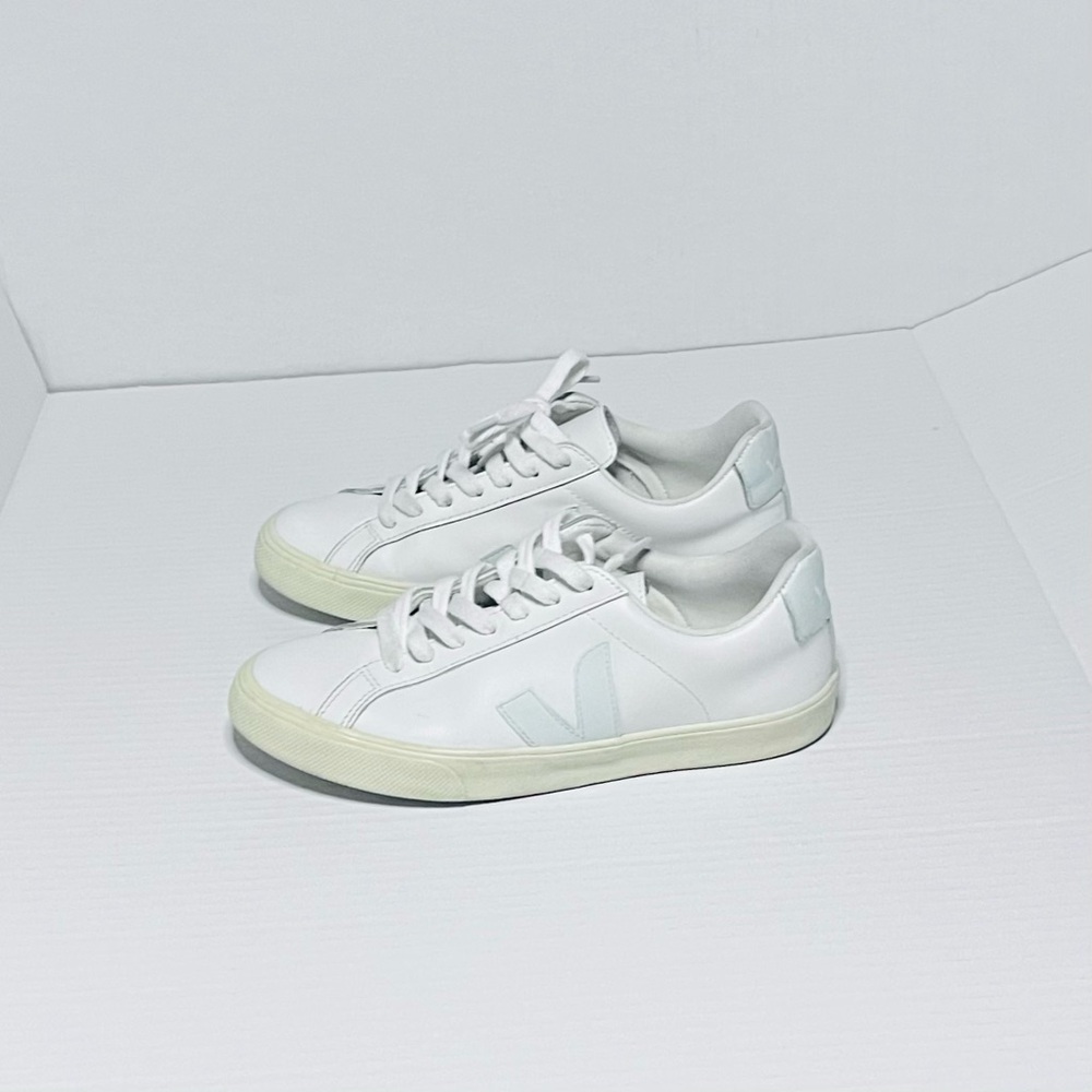 Veja Men's White Sneakers - Picture 2 of 12